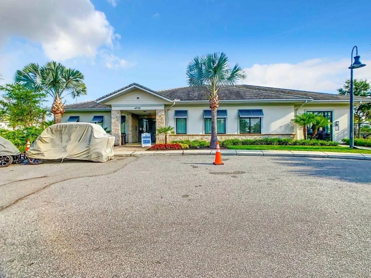 Holiday home Terrific Thematic Lakeview 2b With 2 Clubhouses