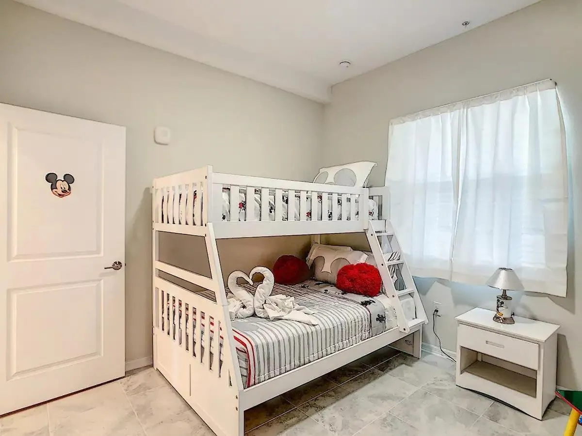 Terrific Thematic Lakeview 2b With 2 Clubhouses Holiday home *