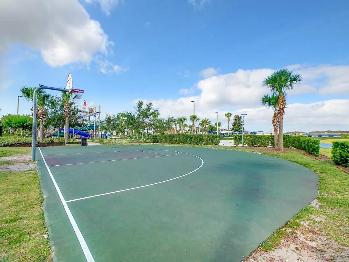 Fabulous Thematic 2br With Kids Splash Pad Kissimmee