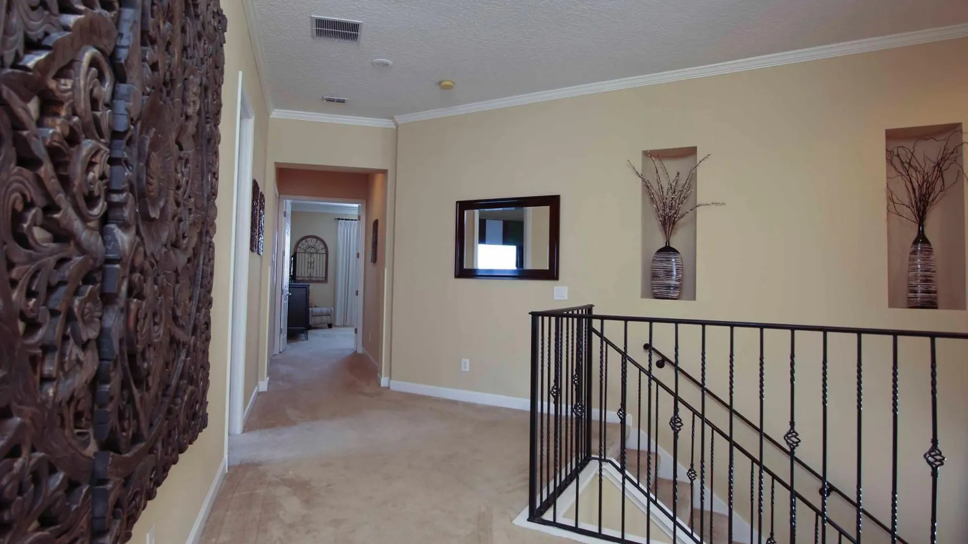 Luxury 5 Bedrooms Minutes From In The Reunion