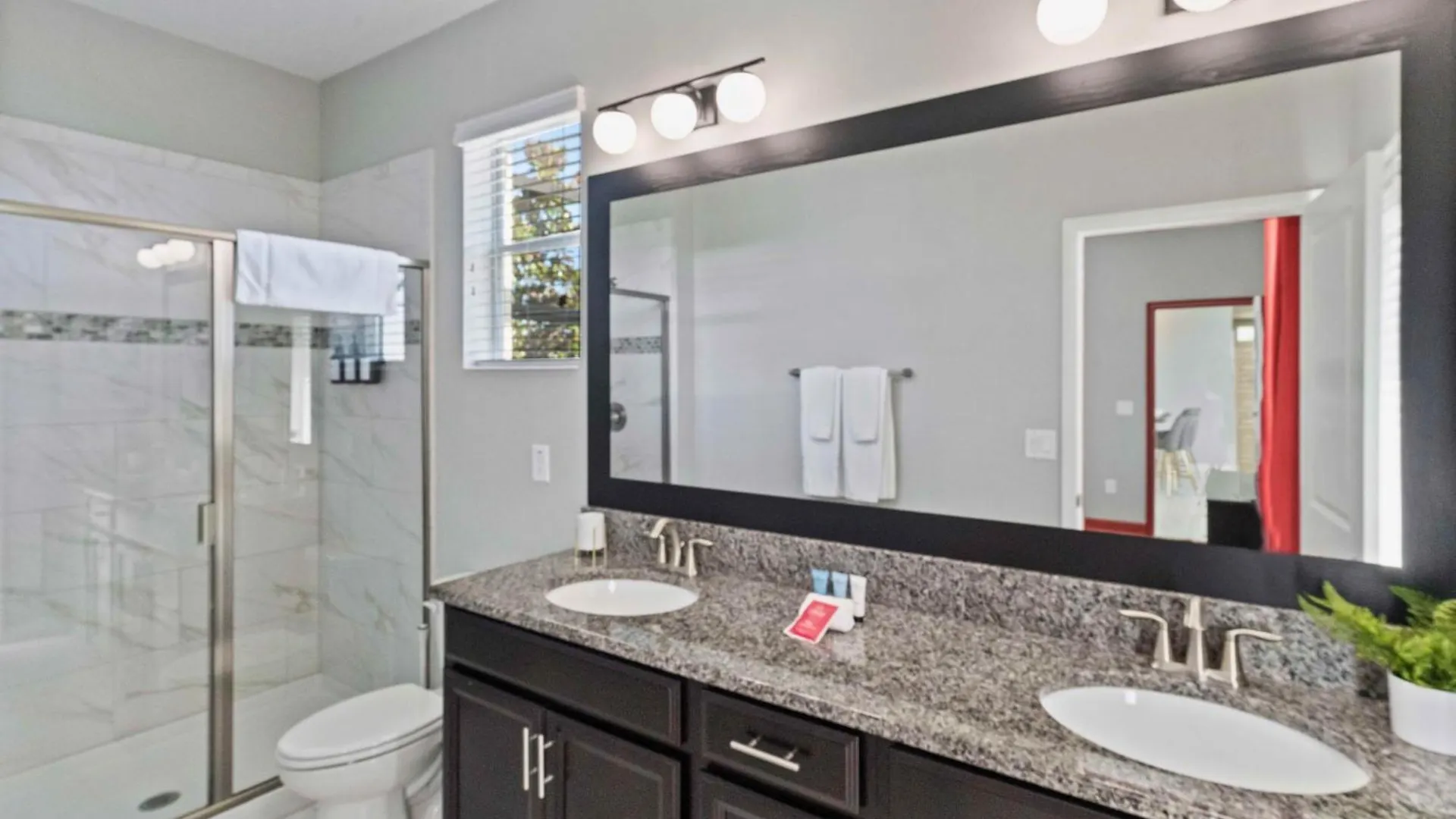 - Storey 1042 * Kissimmee