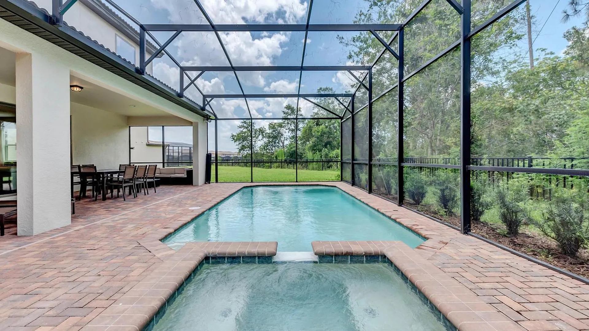 Villa Windsor At Westside 259 By