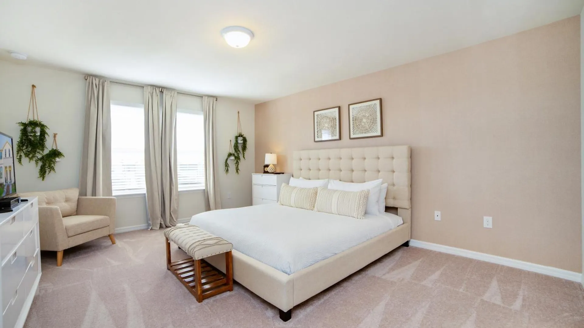 Windsor At Westside 267 By Holiday home *