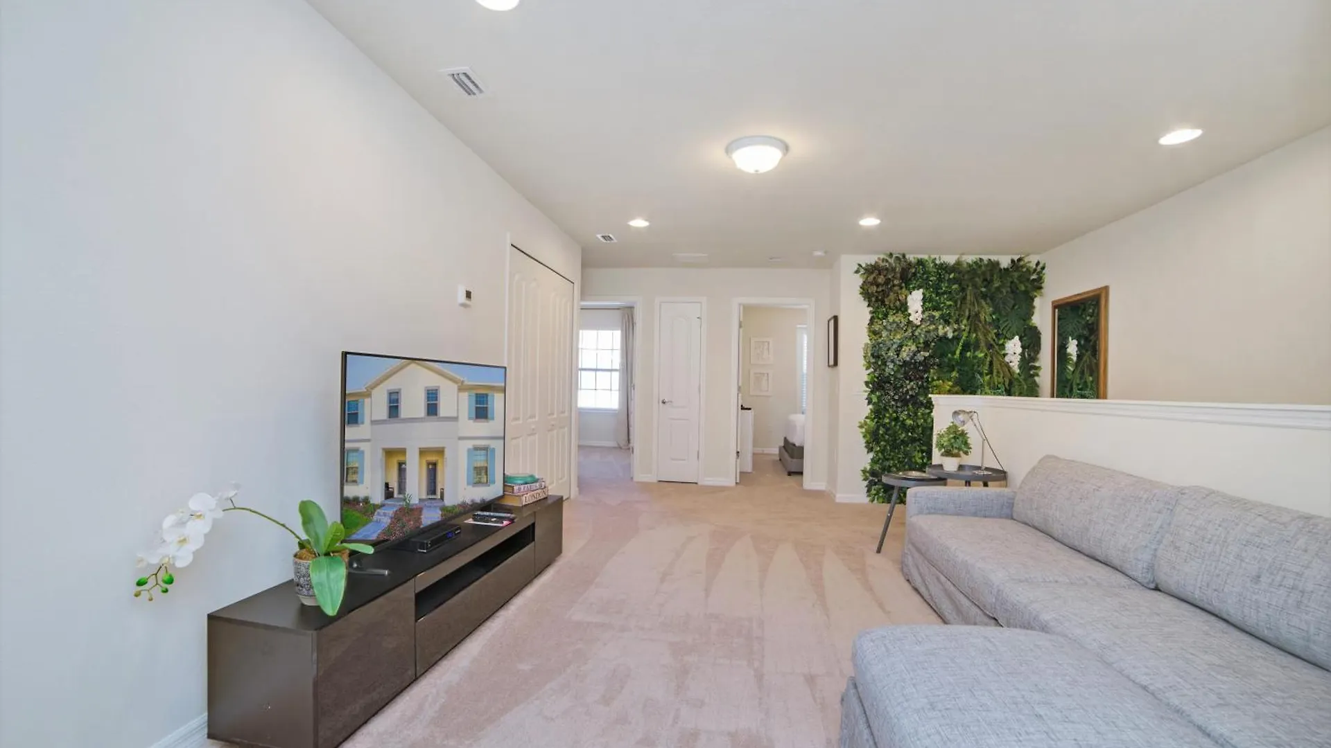 Windsor At Westside 267 By Holiday home