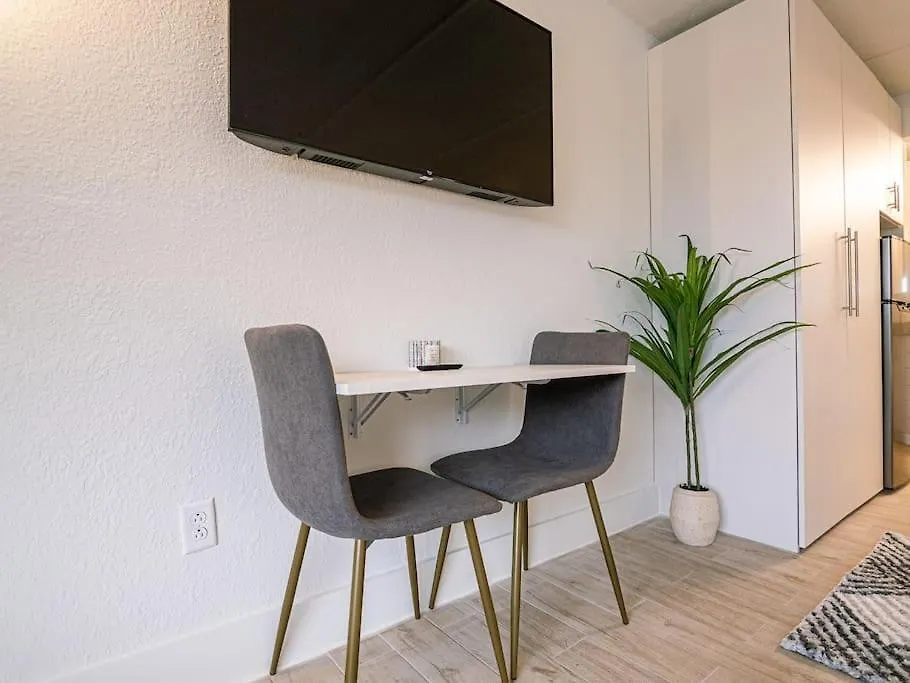 Orlando 1br With View & Minutes To *