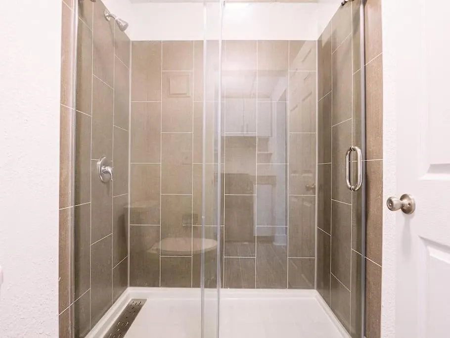 Orlando 1br With View & Minutes To Kissimmee