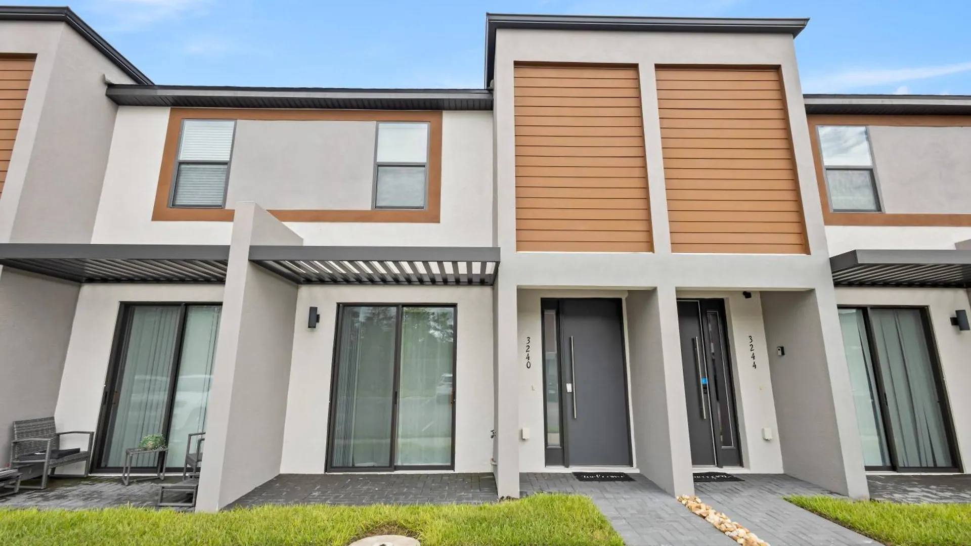 Holiday home 3240 Modern Comfort Townhouse *
