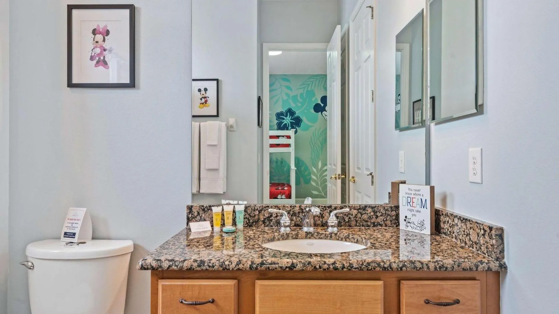 W479 - Modern Seaside Kissimmee