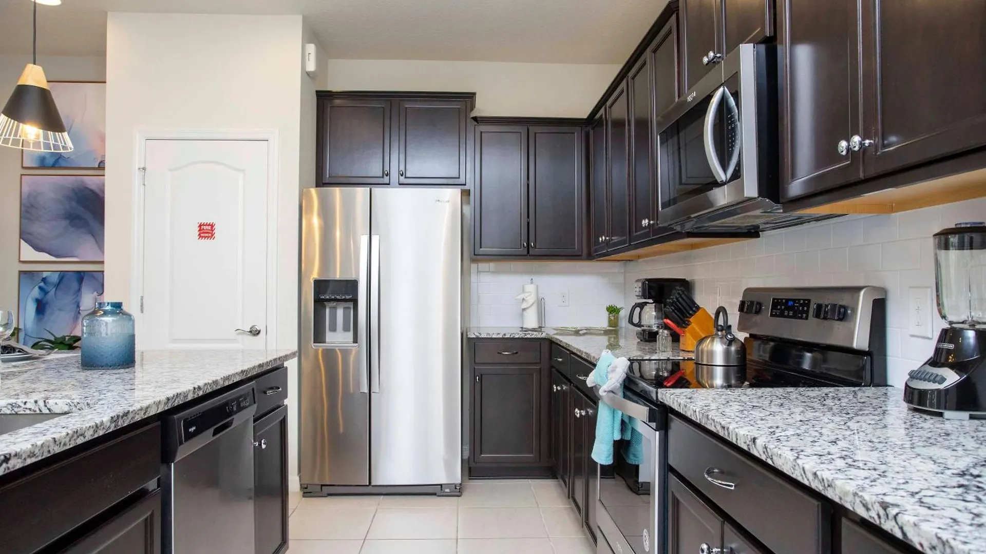 Holiday home Gorgeous Themed Vacation With Pool Ww8915 *