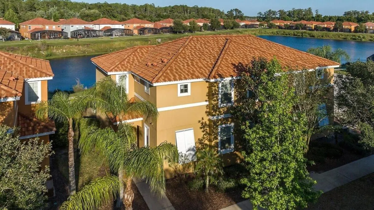 New Vacation Townhome Private Pool Near Disney! Kissimmee
