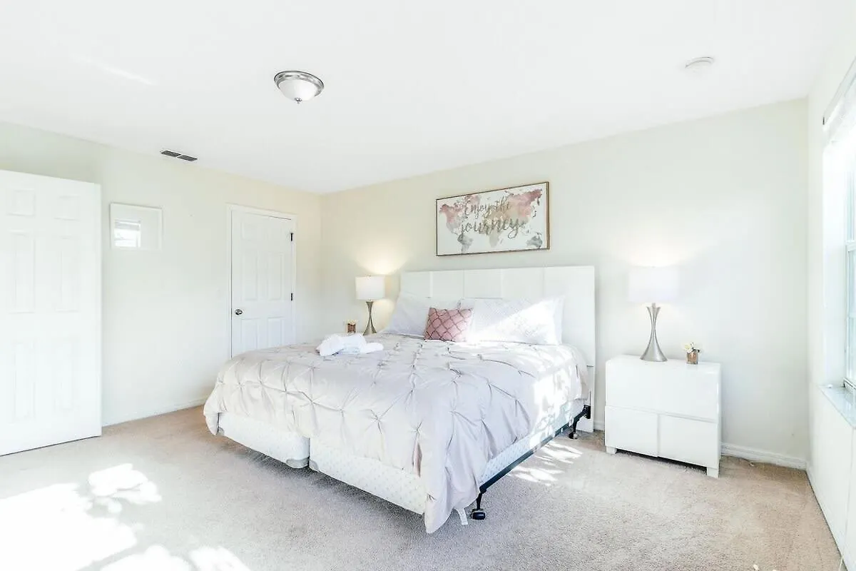 Holiday home New Vacation Townhome Private Pool Near Disney!