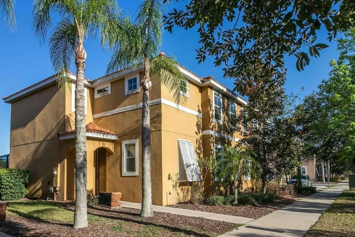 New Vacation Townhome Private Pool Near Disney!
