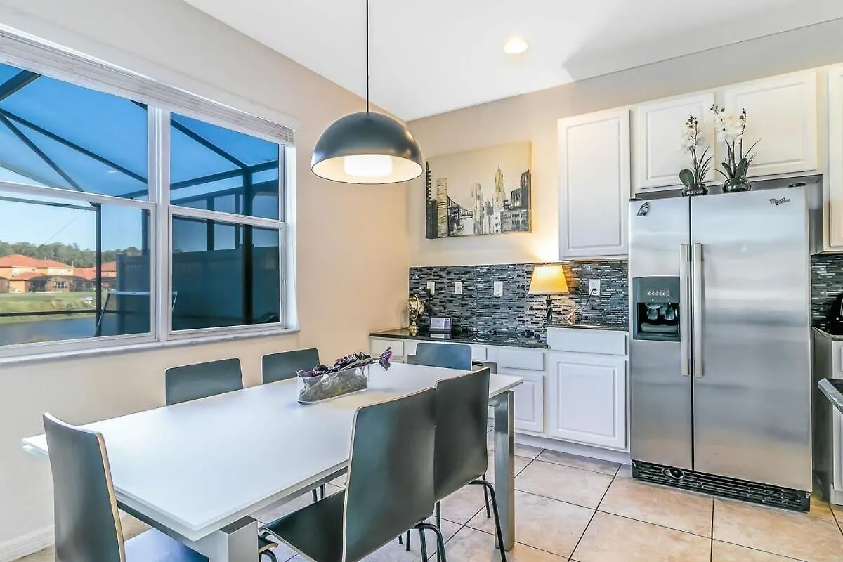 New Vacation Townhome Private Pool Near Disney! Holiday home *