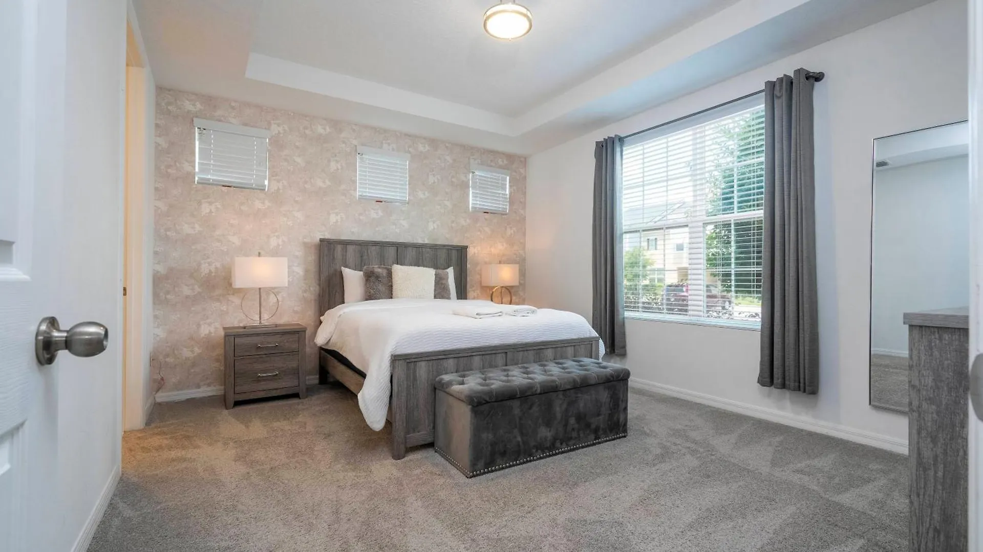 Stunning 5 Bedrom At Solara Holiday home