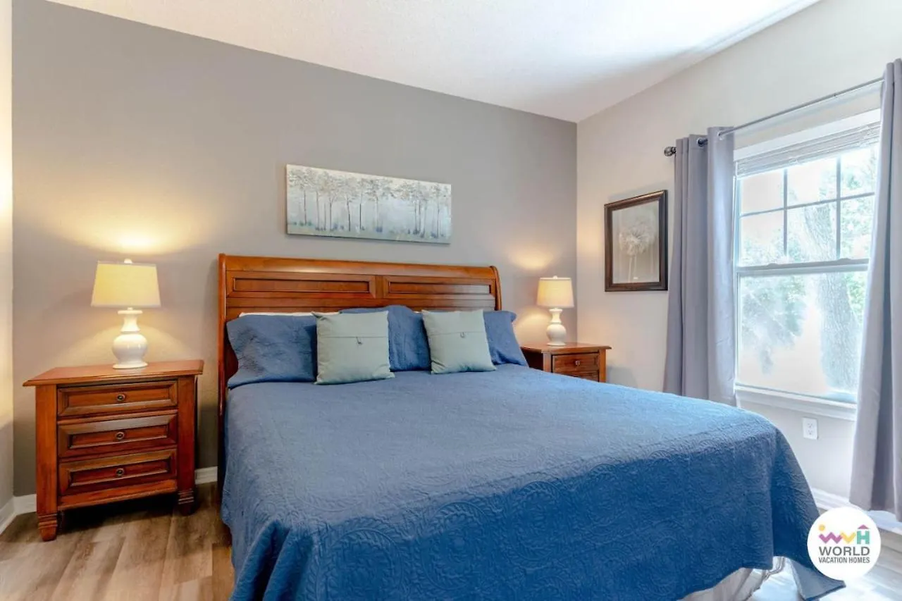 度假居 4 Bedroom 3 Bathroom Lucaya Village 17-104 *