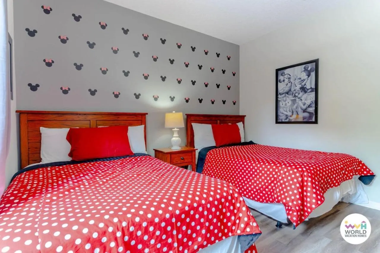 4 Bedroom 3 Bathroom Lucaya Village 17-104 度假居 基西米