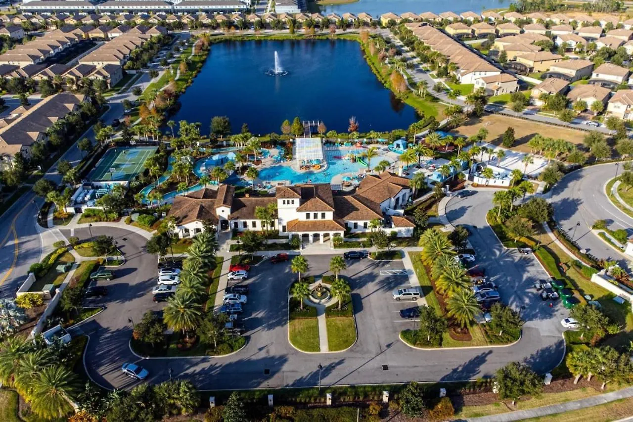 5 Bedroom 4.5 Bathroom Windsor At Westside 8883 Holiday home Kissimmee