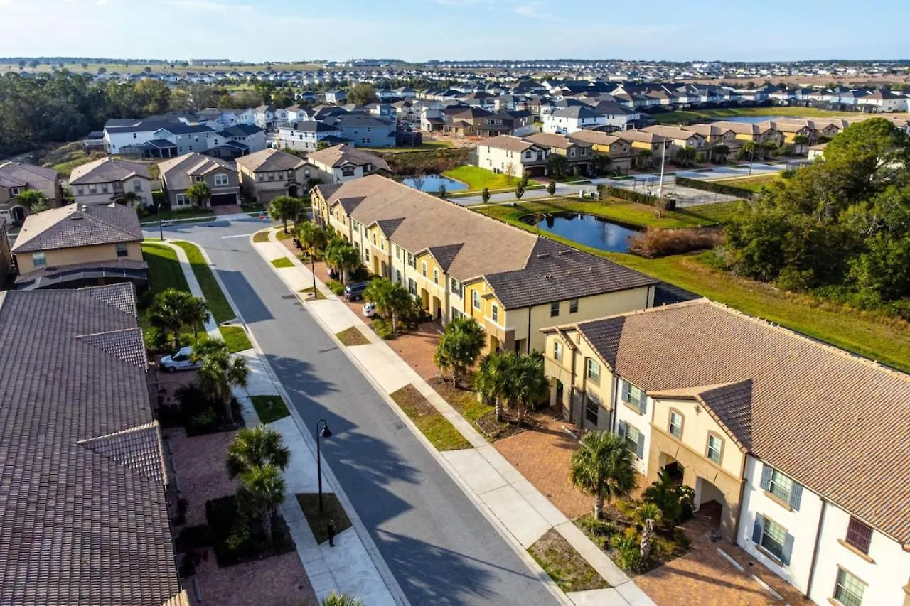 5 Bedroom 4.5 Bathroom Windsor At Westside 8883