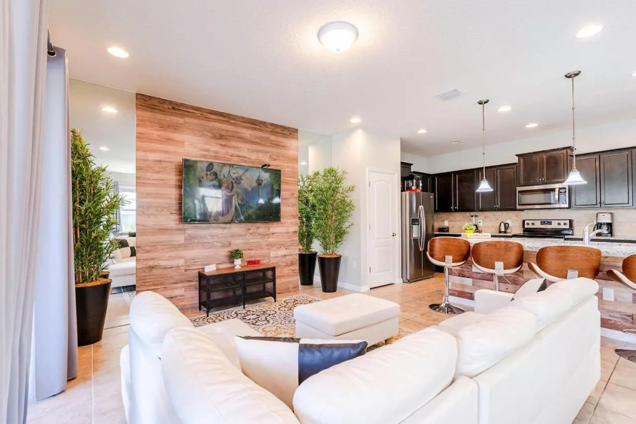 Holiday home 5 Bedroom 4.5 Bathroom Windsor At Westside 8883