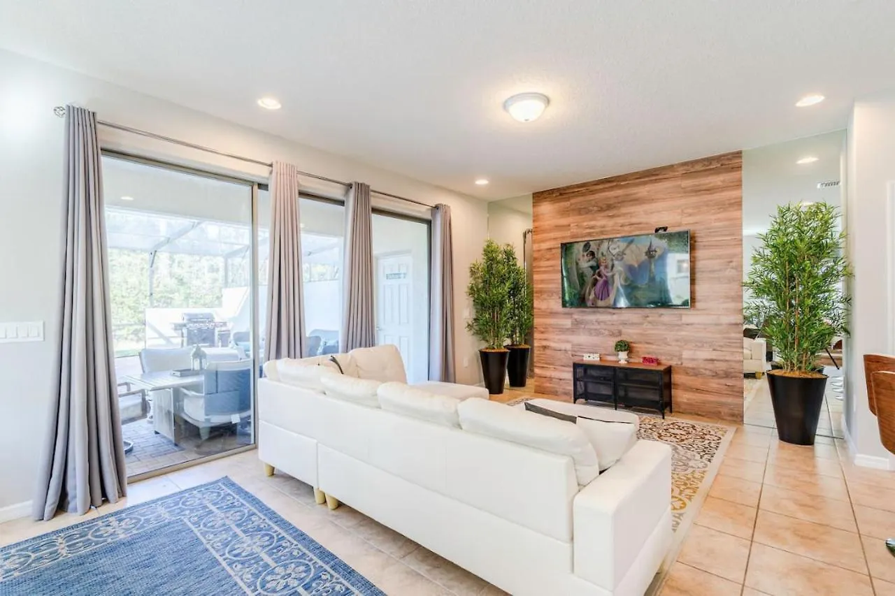 5 Bedroom 4.5 Bathroom Windsor At Westside 8883 Holiday home *