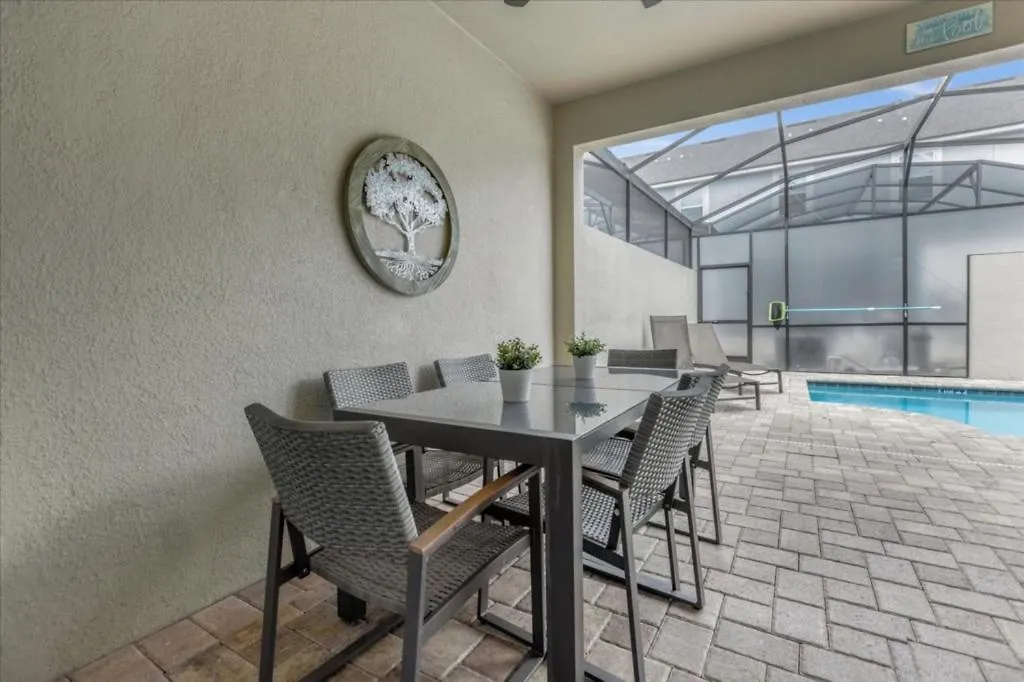 4 Bedrooms - 4,5 Bathrooms - Solara 1568 Cp *