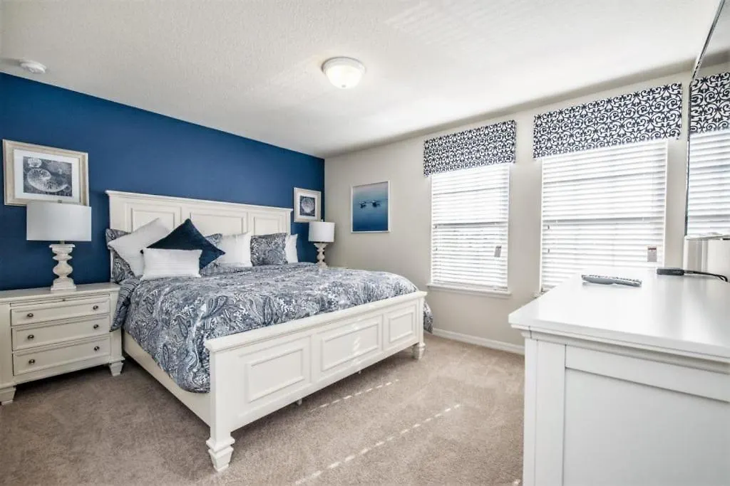 Windsor At Westside 550 By