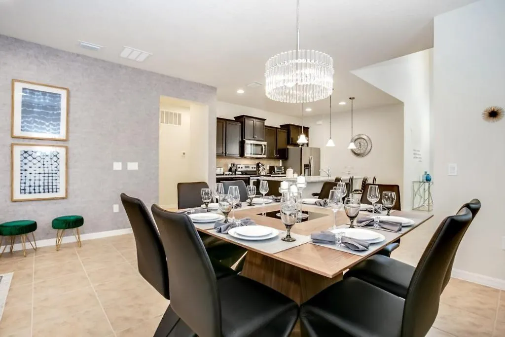 Villa Windsor At Westside 205 By *
