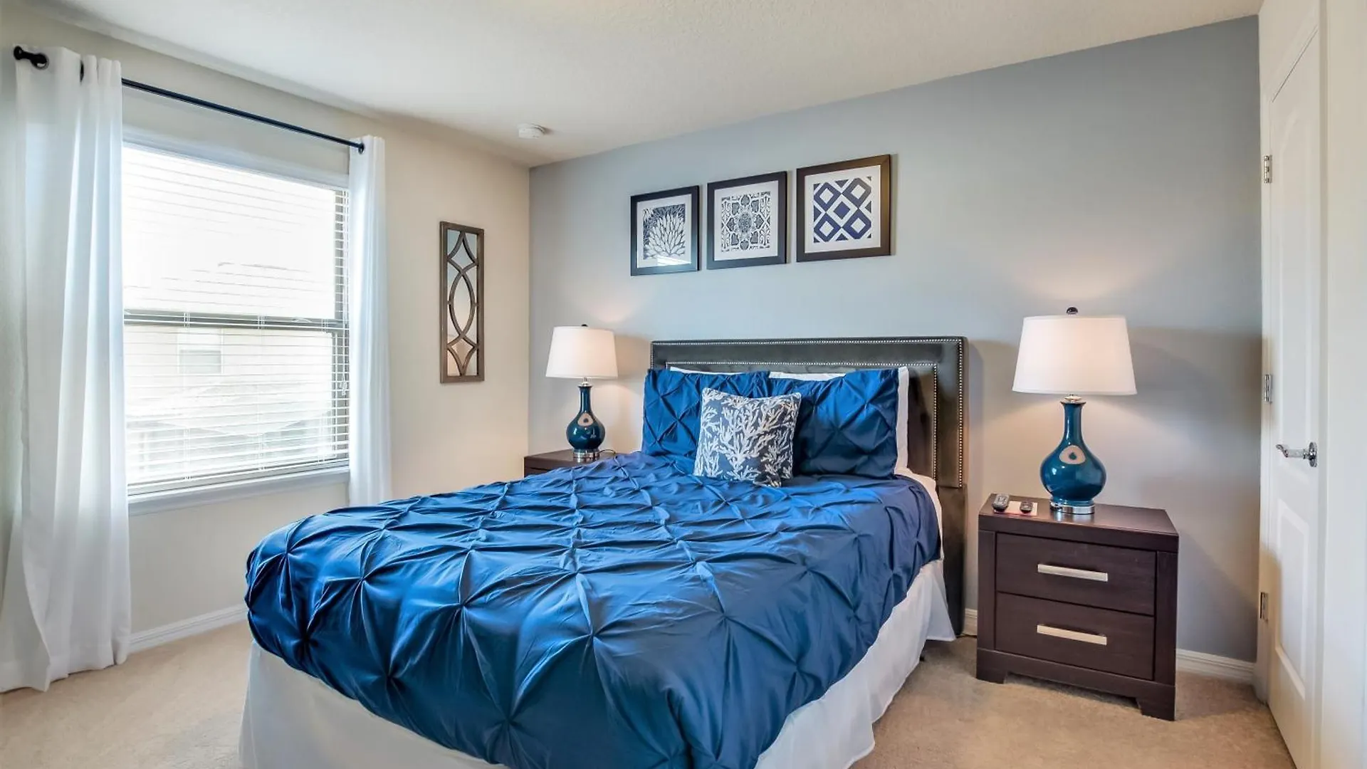Villa Windsor At Westside 284 By *