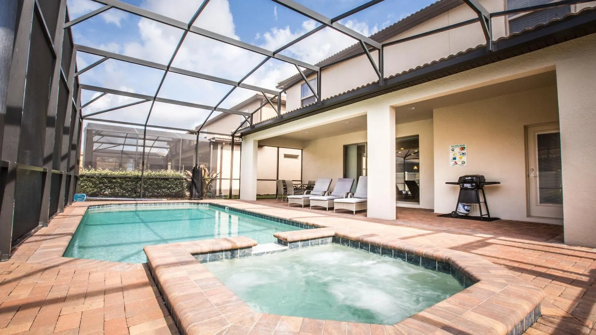 Villa Windsor At Westside 284 By