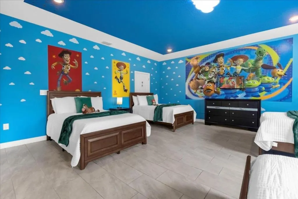 Holiday home 9 Bedrooms- 5 Bathrooms- Storey 2742ow *