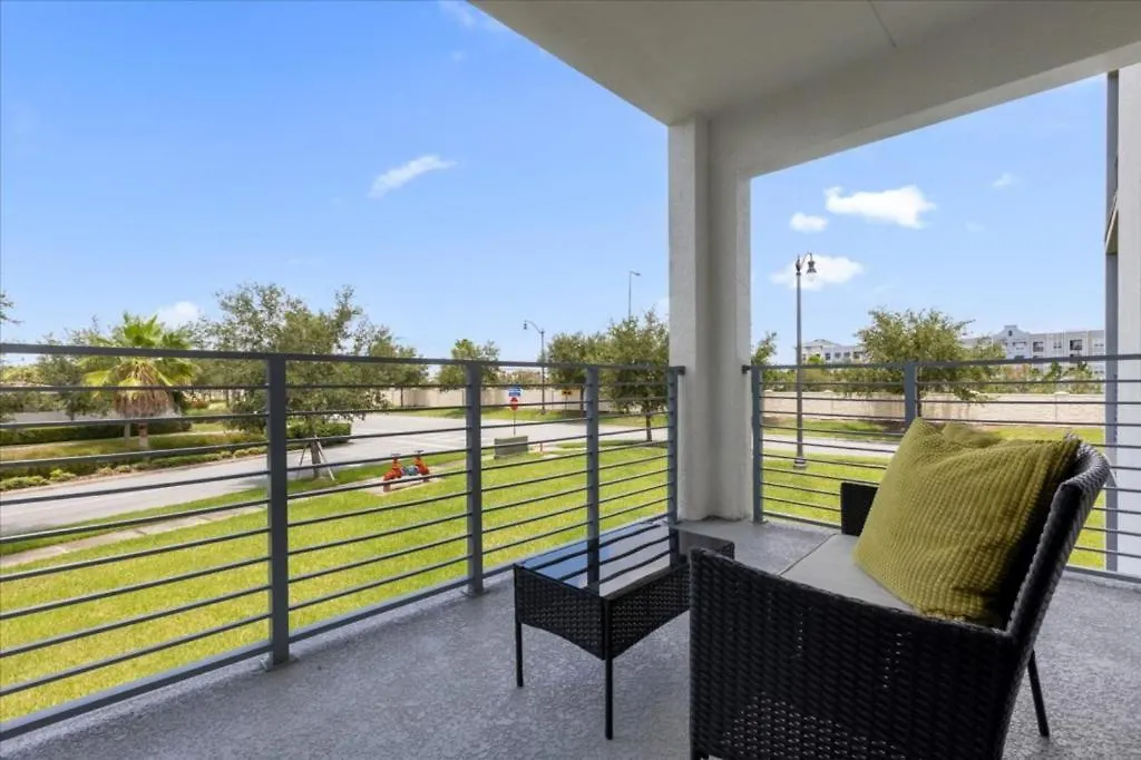 2 Bedrooms- 2 Bathrooms- Storey 4751-207 Ct Kissimmee