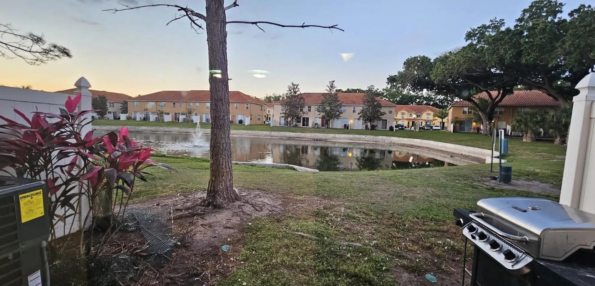 Paradise Cay - 3 Bed 2,5 Baths Townhome *