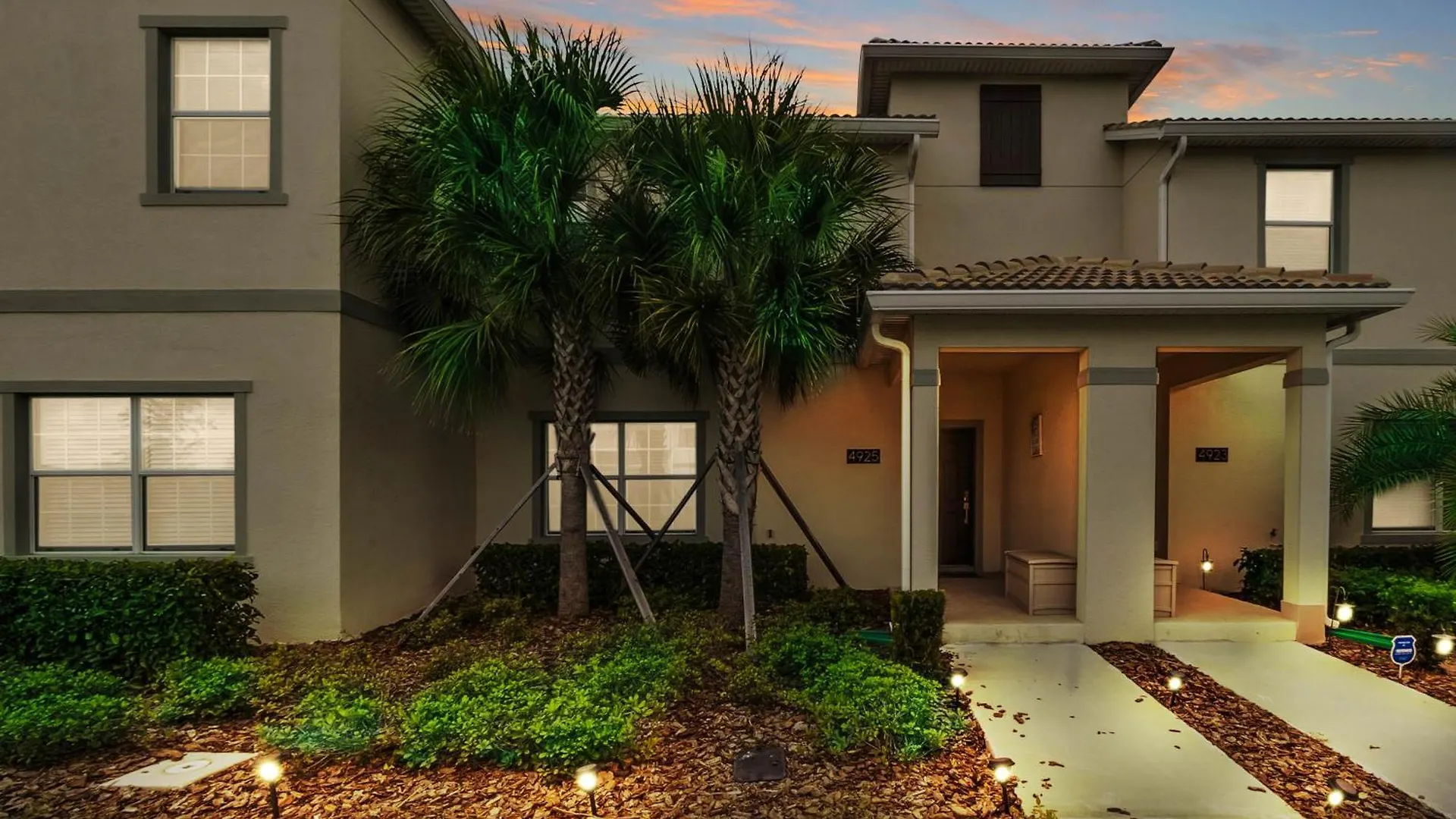 Holiday home 4 Bedrooms - 3 Bathrooms - Storey 4925 Wa *