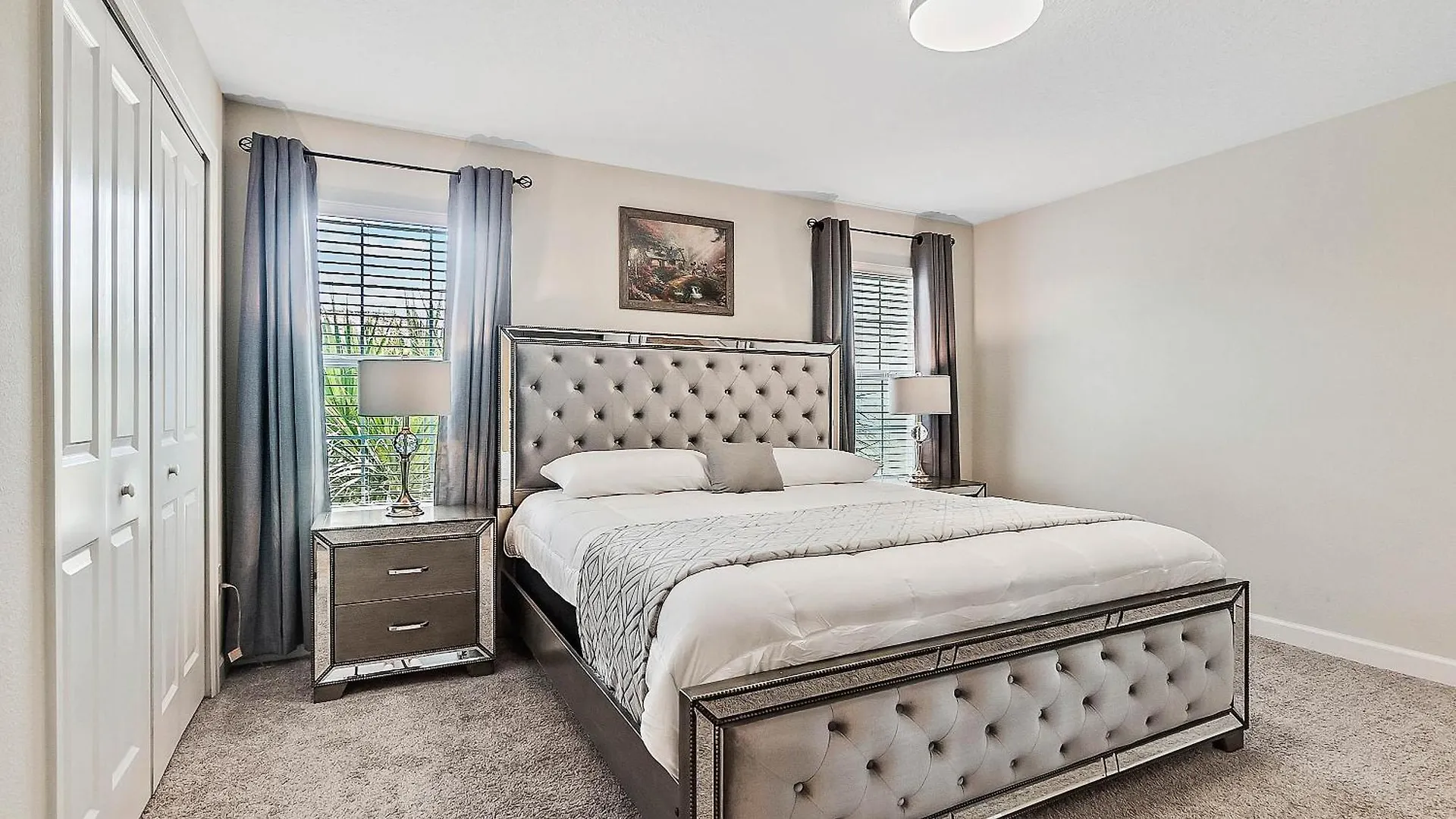 4 Bedrooms - 3 Bathrooms - Storey 4925 Wa