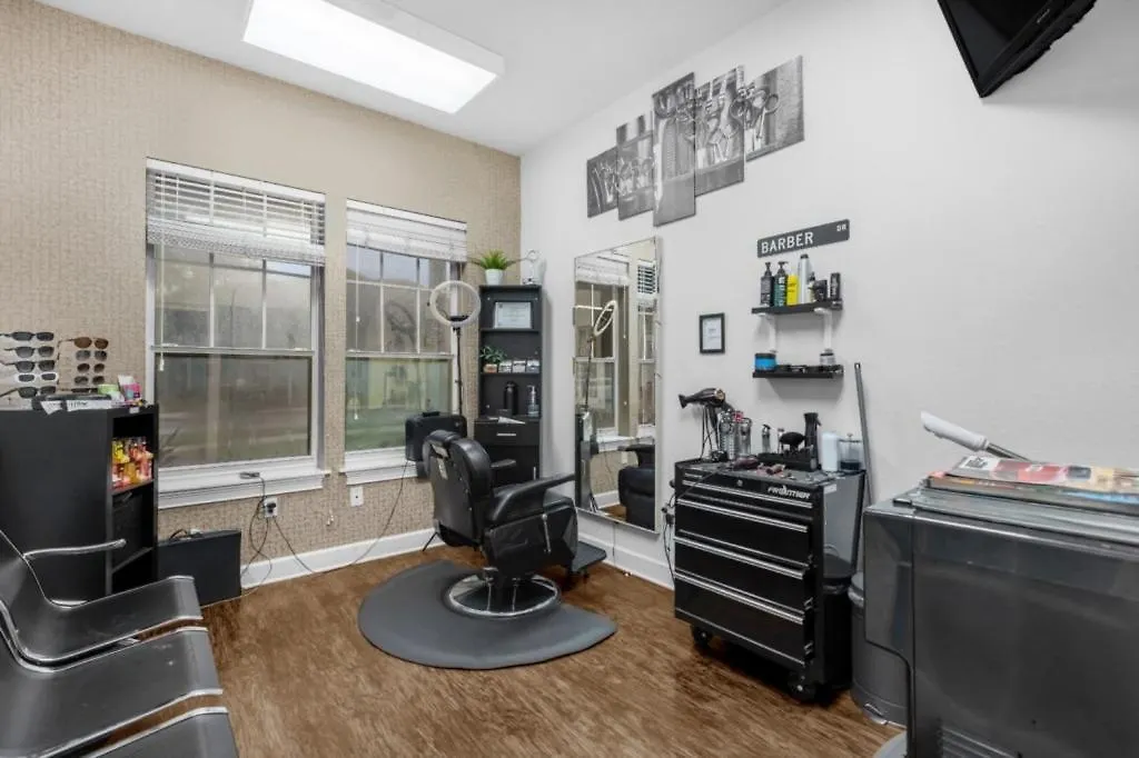 3 Bedrooms - 2 Bathrooms - Lucaya Village 1-102 * Kissimmee