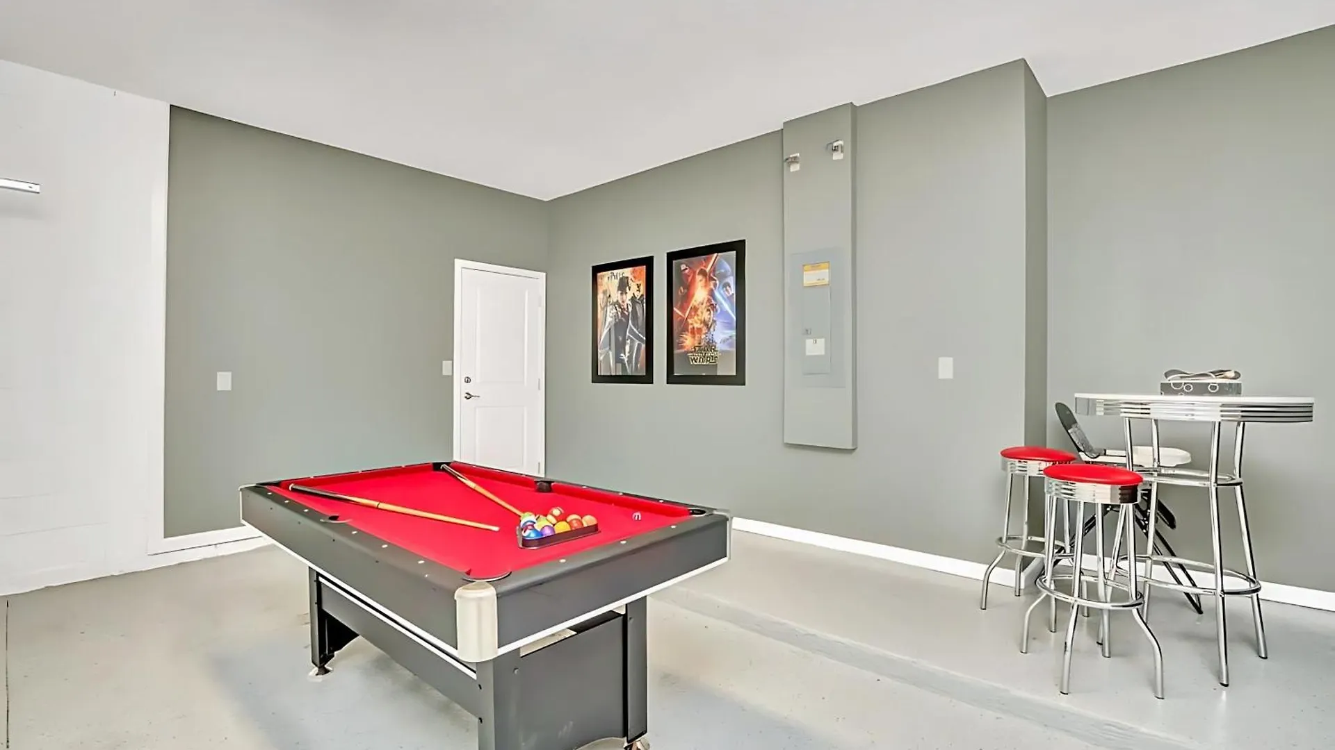 Family - 6br Mansion - Private Pool, Theater, Bbq And Holiday home
