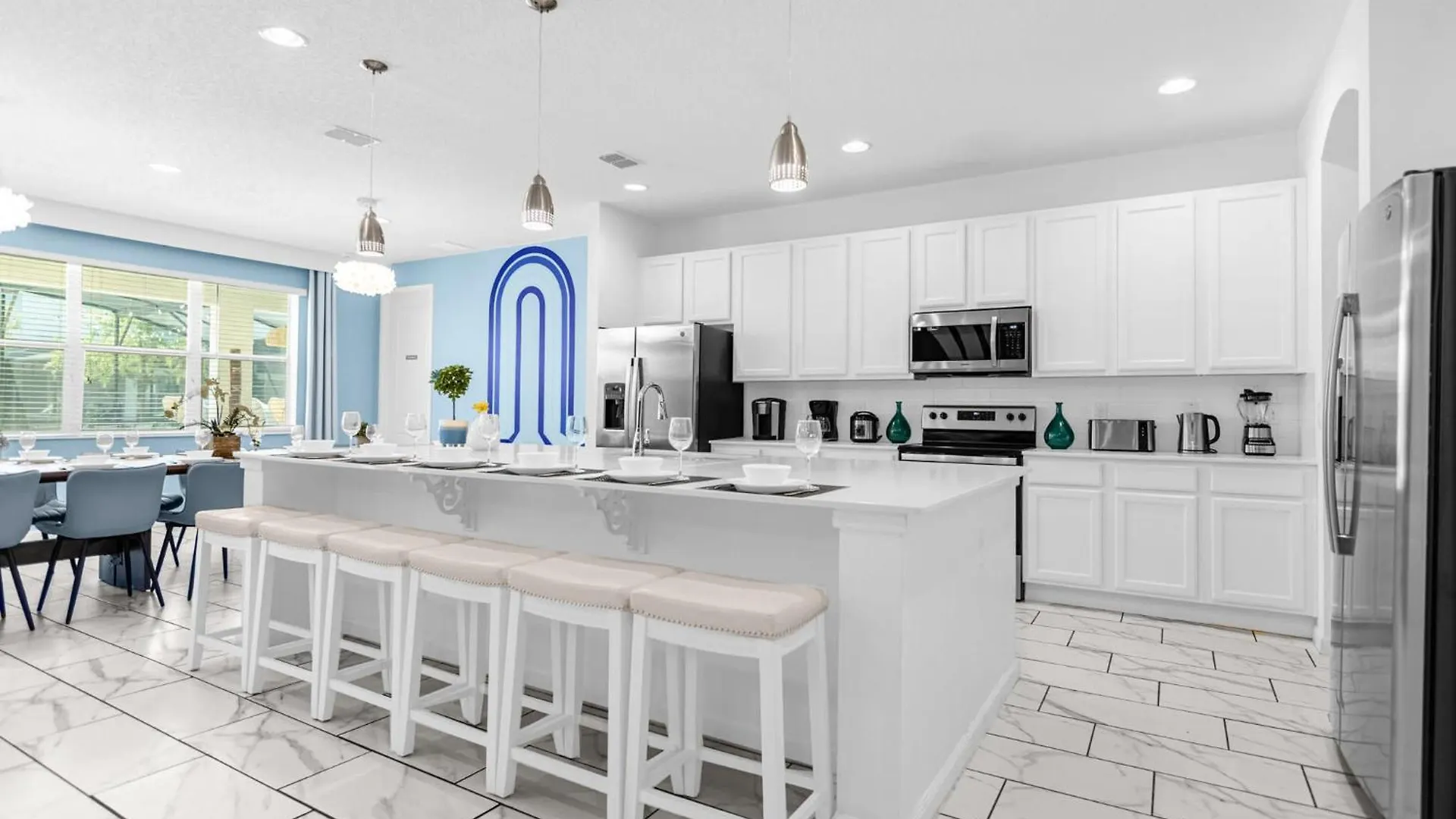 Upstay-mansion W Spa-pool-cinema-games - Sleeps 36 Holiday home Kissimmee