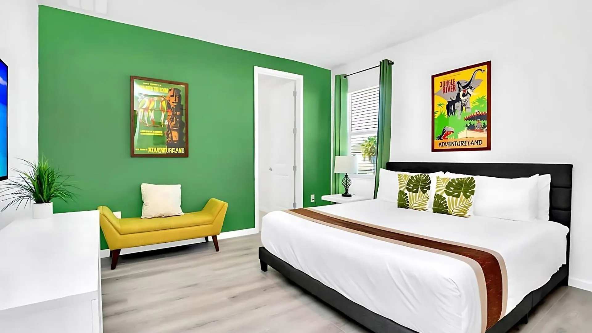Upstay-mansion W Spa-pool-cinema-games - Sleeps 36 Kissimmee