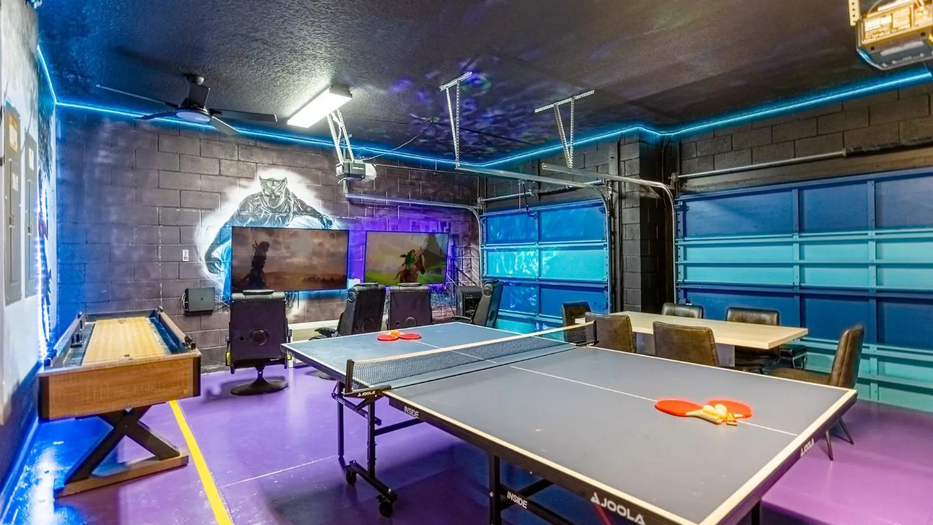 Upstay-mansion W Spa-pool-cinema-games - Sleeps 36
