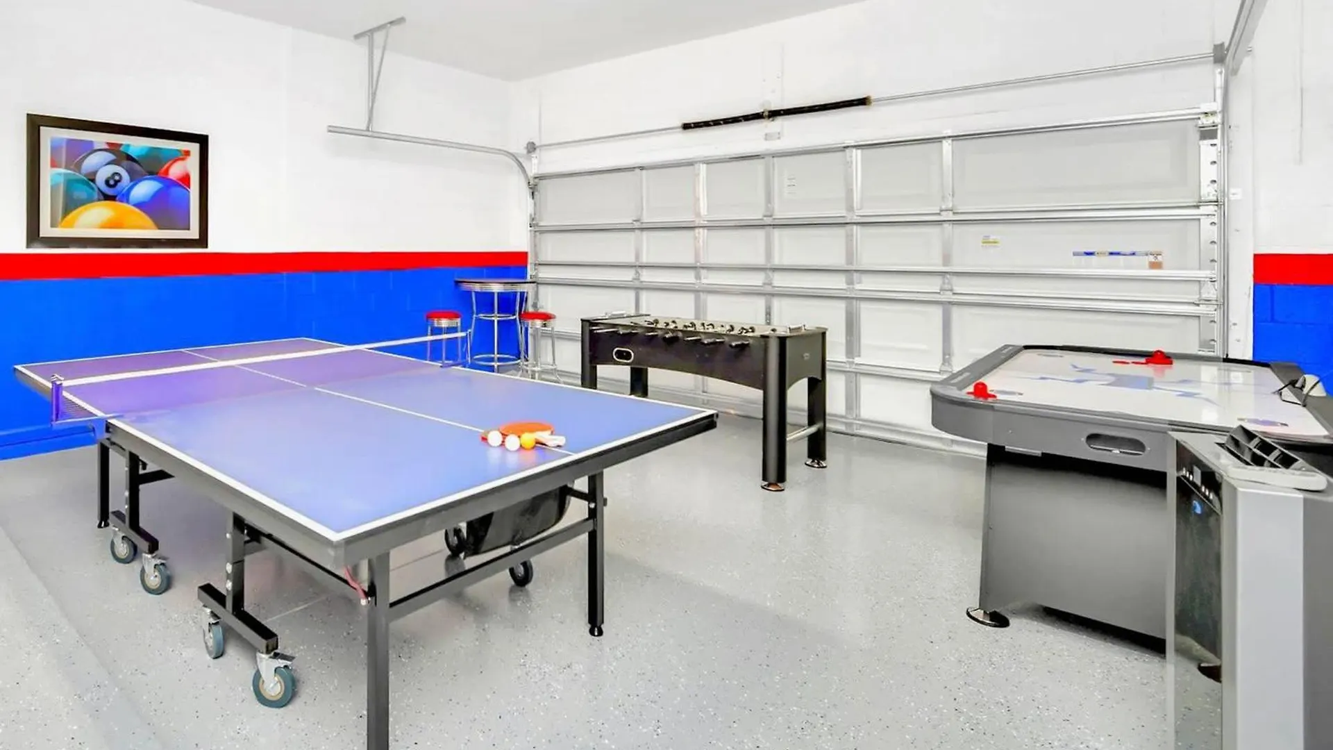Holiday home Sleeps 26 - With Private Pool Hot Tub Games & Cinema