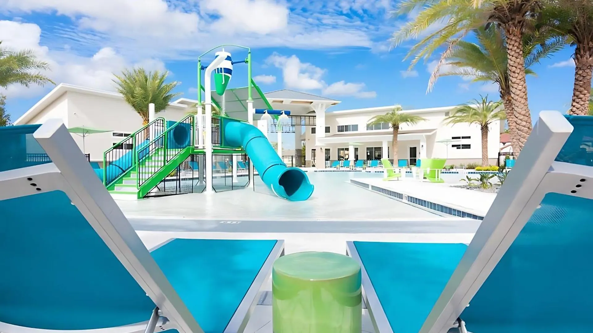 Sleeps 26 - With Private Pool Hot Tub Games & Cinema Kissimmee