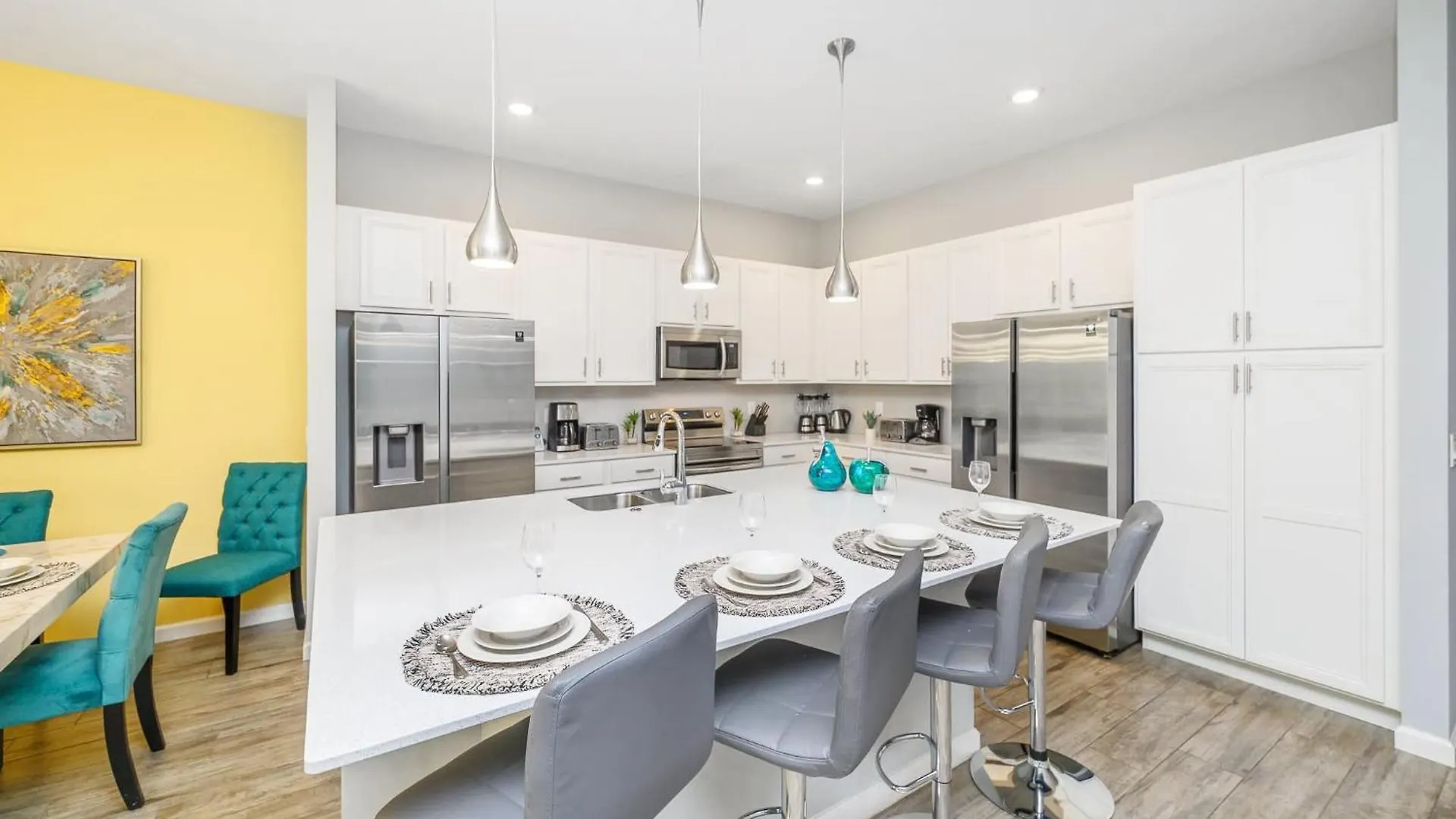 Sleeps 26 - With Private Pool Hot Tub Games & Cinema Holiday home Kissimmee