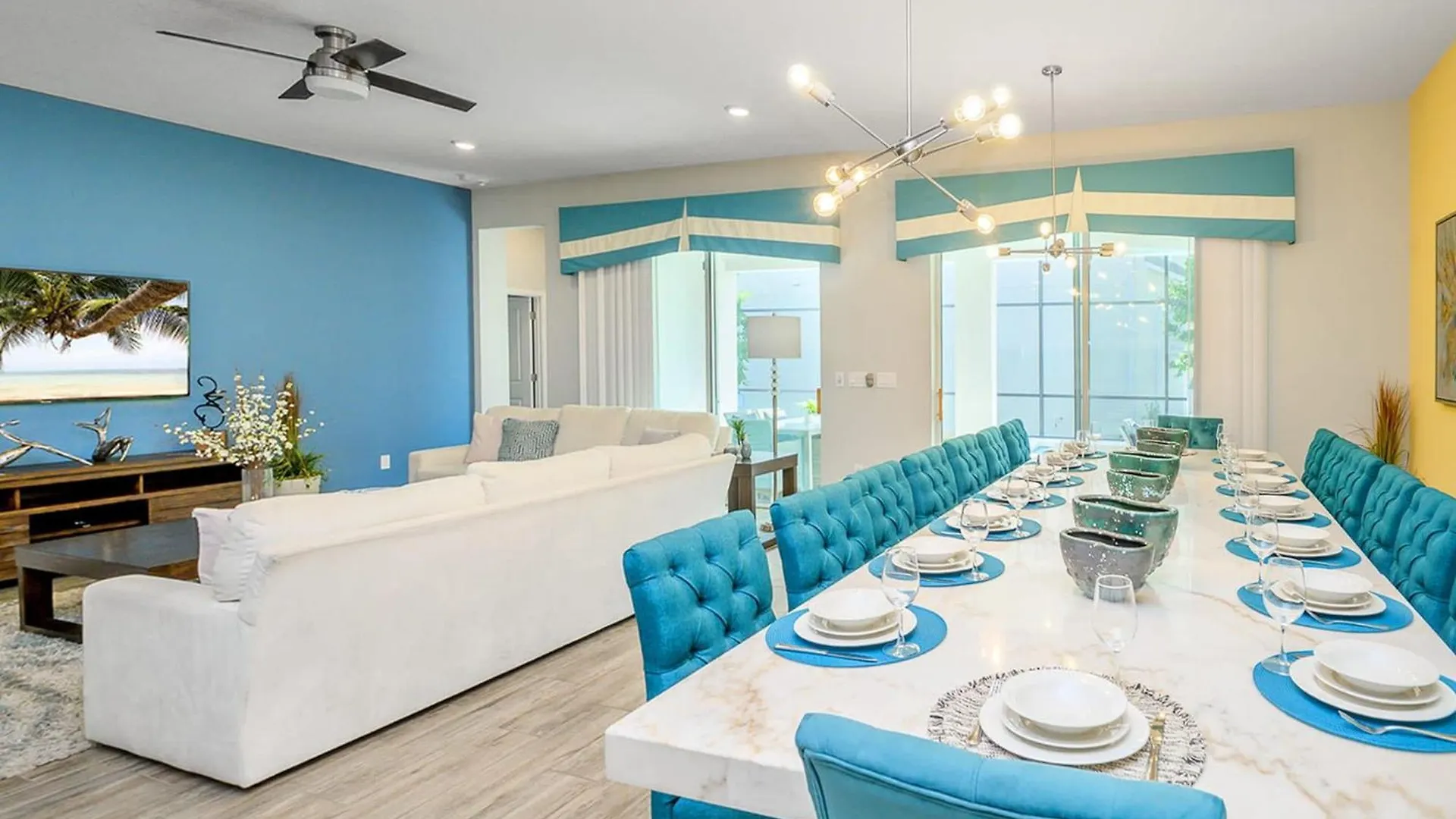Sleeps 26 - With Private Pool Hot Tub Games & Cinema Holiday home Kissimmee