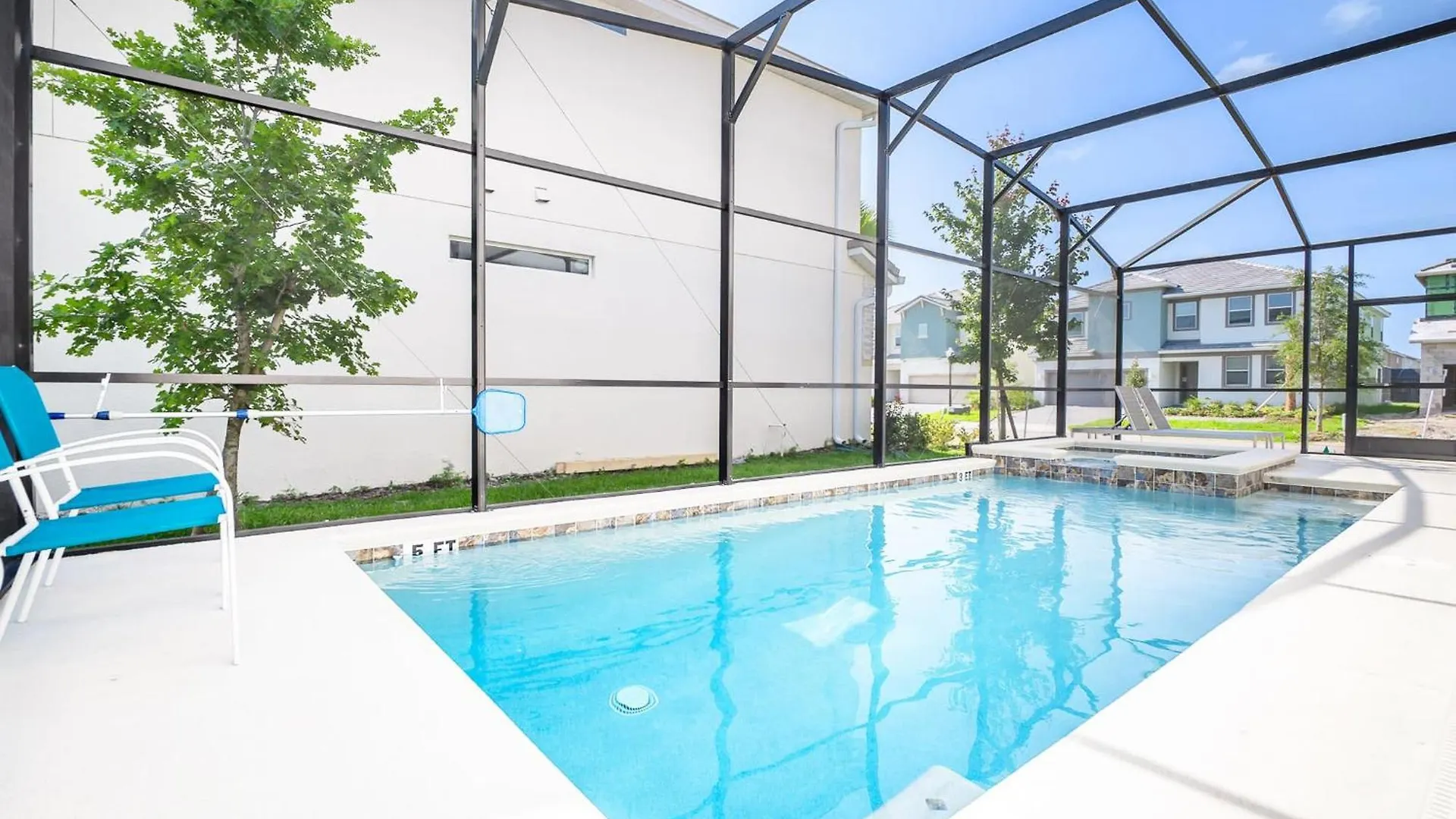 Holiday home Sleeps 26 - With Private Pool Hot Tub Games & Cinema