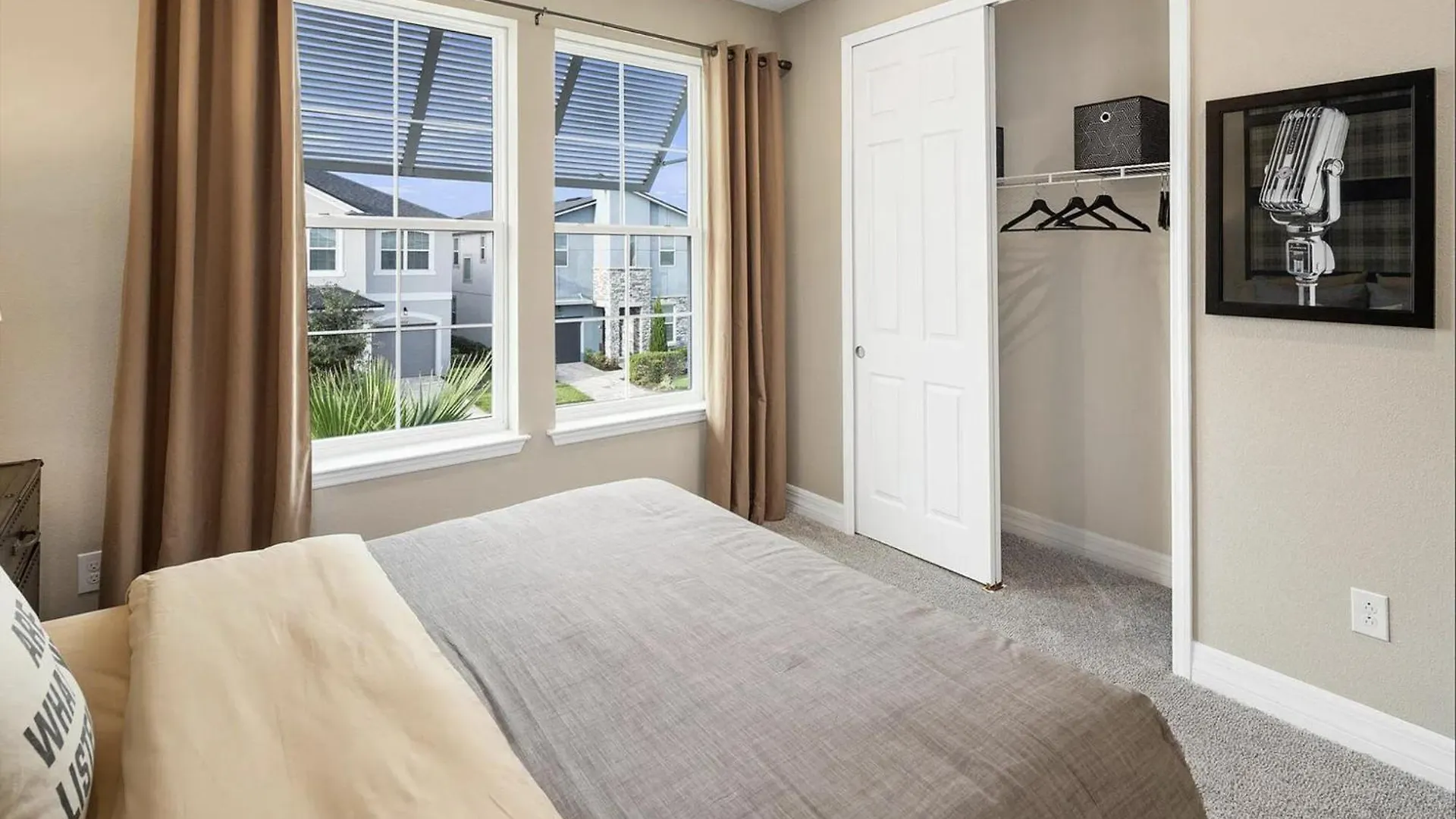 Brand New 2024 Seascape 6 Bedroom Free Access Holiday home *