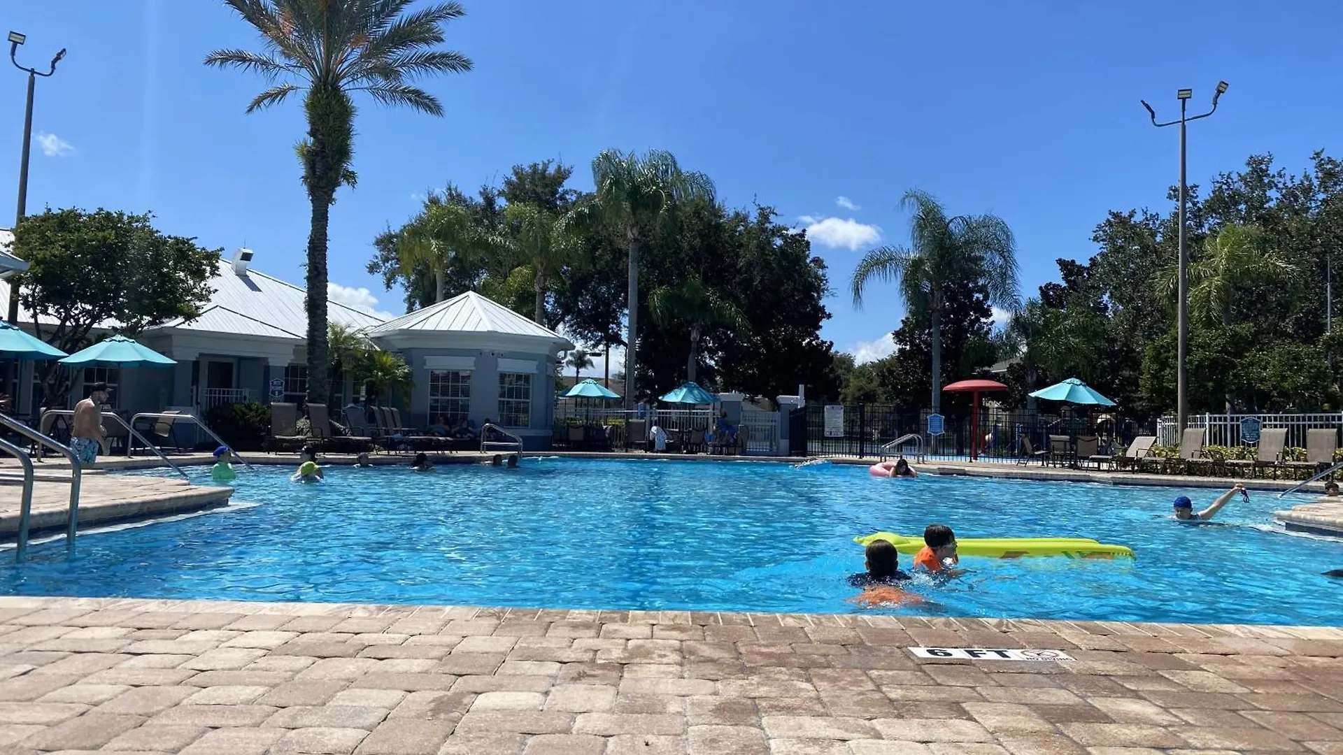You Resort Na Disney, Piscina, Diversao, Jogos, Basquete, Quadra De Tenis Holiday home