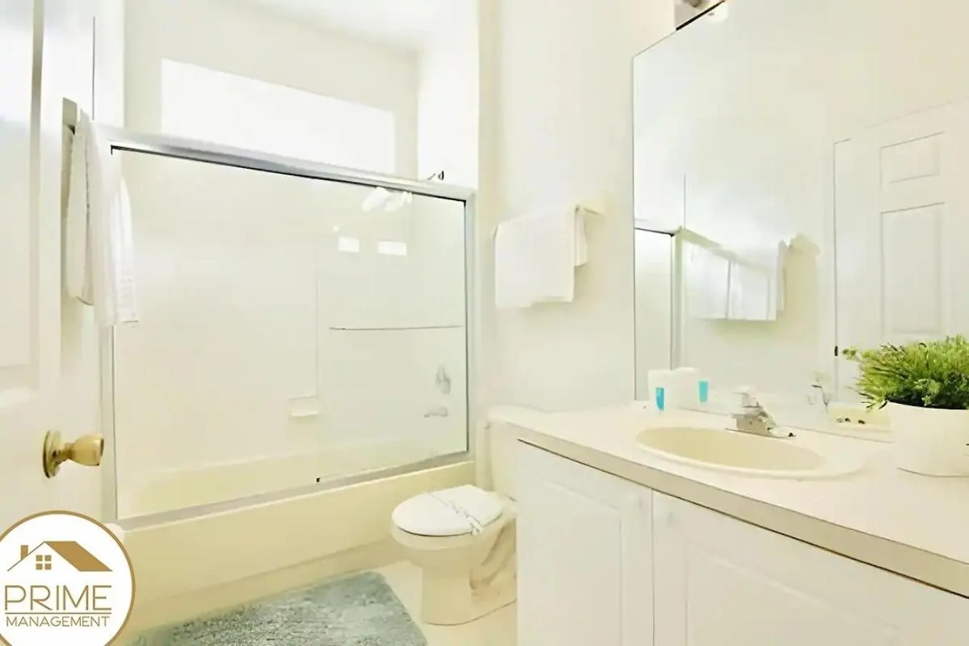 Renewed & Cozy 4bd Great Location To Holiday home *