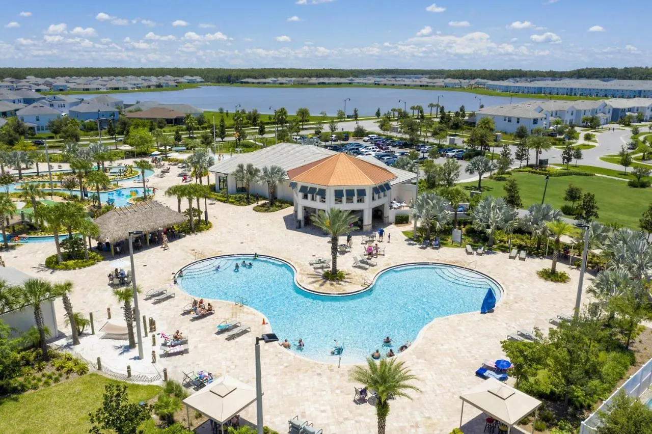 5br Townhouse Near Pool * Kissimmee