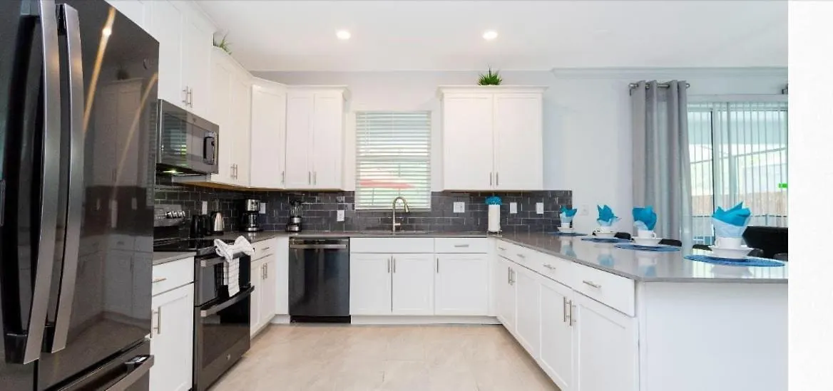 - Storey 974 * Kissimmee