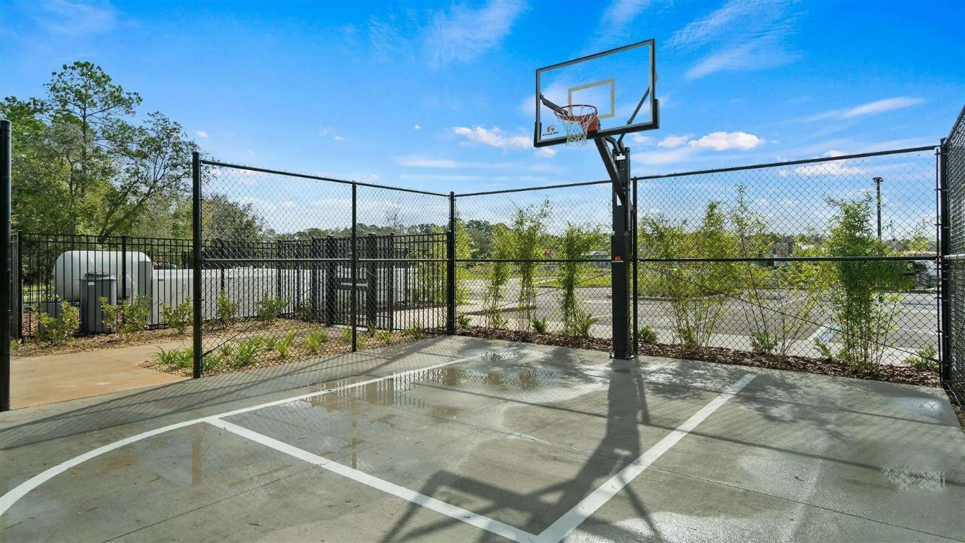 - Storey 974 * Kissimmee